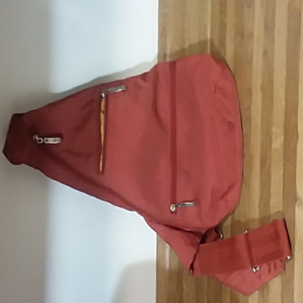 Orange shoulder  bags